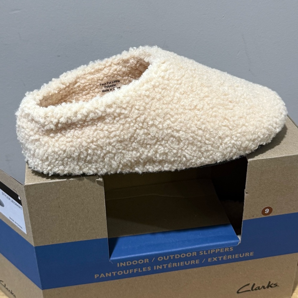 Clarks Sherpa Slide Clogs slippers Size 9